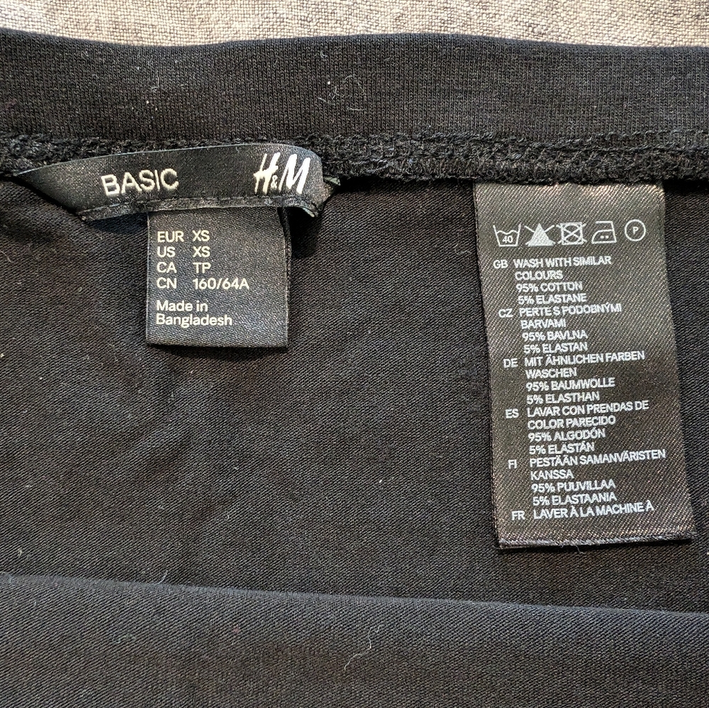 H&M Body Con Mini Tube Skirt Black Size XS - Picture 2 of 4